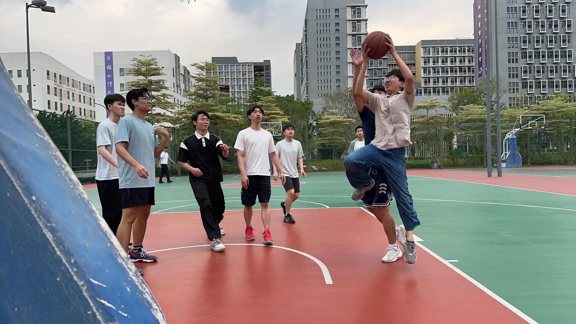 Freedom AI daytime basketball activity