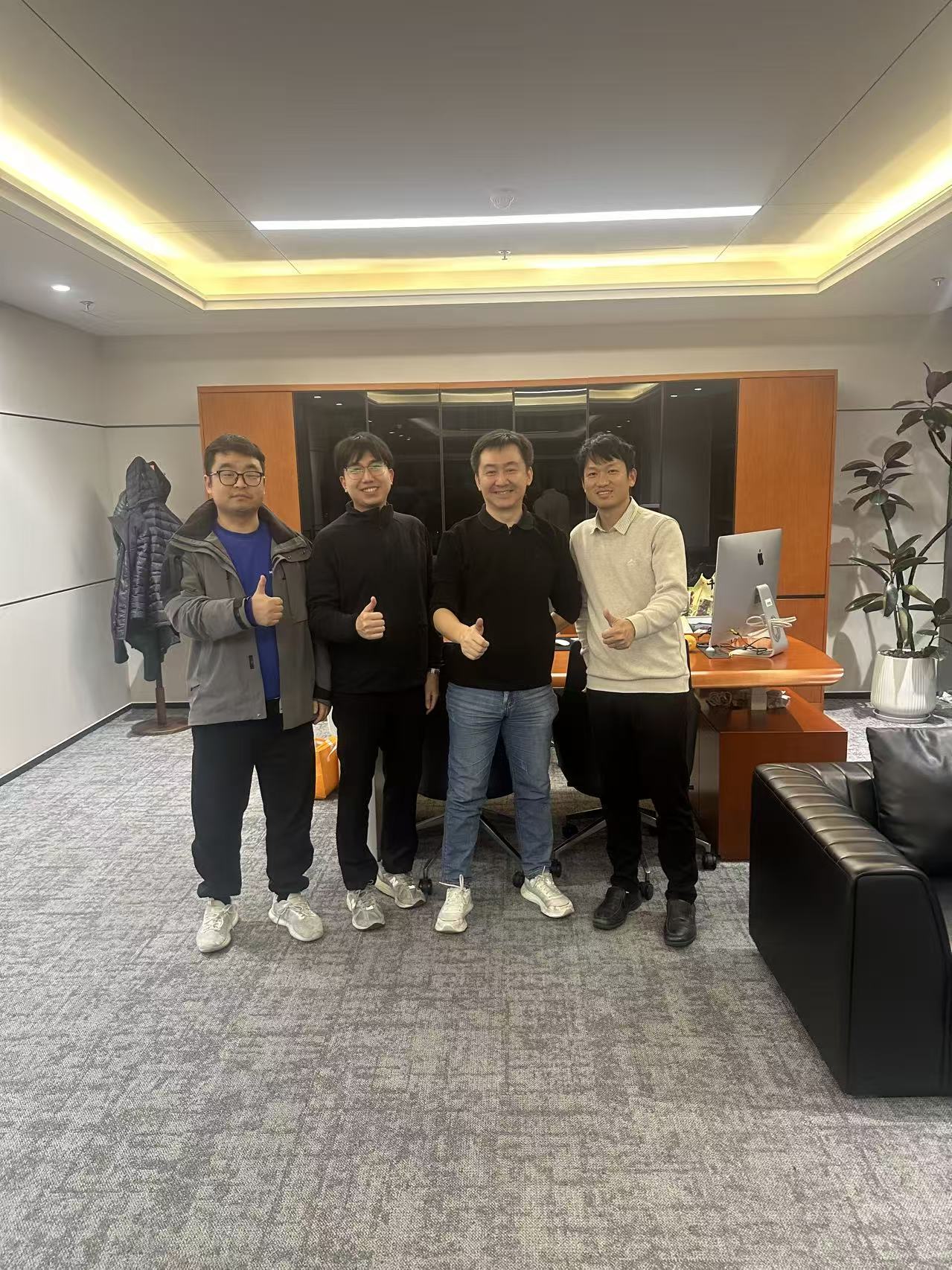 Partner visit and office group photo